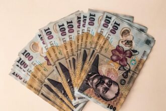 bugetarii ale caror salarii scad dupa aplicarea noii legi vor primi o diferenta salariala pana in 2031 6a151d9db9cb4