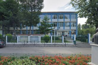 zece scoli din sectorul 6 isi cedeaza spatiile unor firme private pentru urmatorii cinci ani 6a1bafb75f97b
