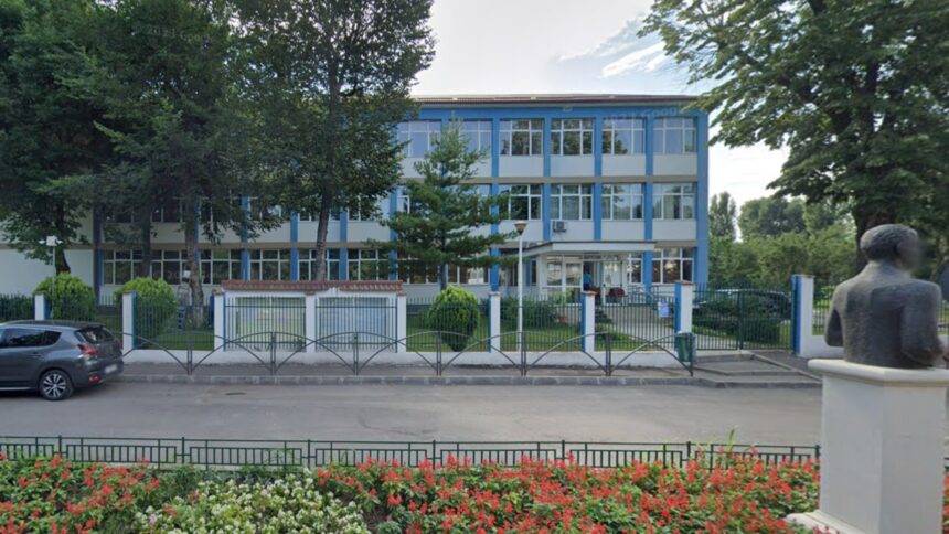 zece scoli din sectorul 6 isi cedeaza spatiile unor firme private pentru urmatorii cinci ani 6a1bafb75f97b
