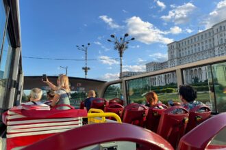 calatoriile cu autobuzele turistice s ar putea schimba bilete valabile 72 de ore pachete integrate cu muzeele din capitala 6a1e8af4884ea