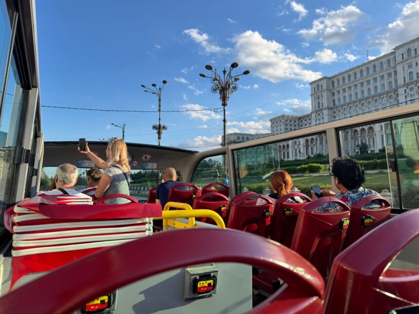 calatoriile cu autobuzele turistice s ar putea schimba bilete valabile 72 de ore pachete integrate cu muzeele din capitala 6a1e8af4884ea