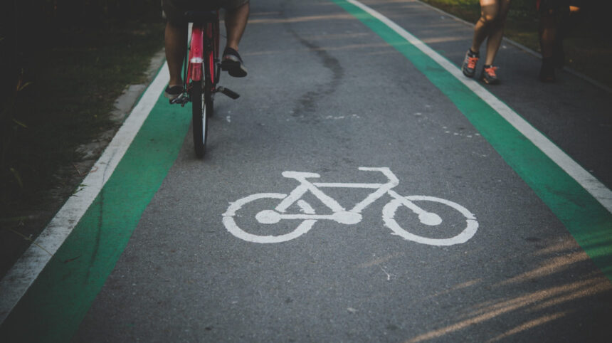eroare de 7 milioane de lei intr un acord dintre primariile sectoarelor 2 si 3 semnat pe repede inainte pentru realizarea de piste de biciclete 6a31cf4c2138d