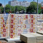 pregatirile pentru west side flower fest 2026 pe ultima suta de metri a inceput montarea decorului in parcul drumul taberei 6a2006a2e1f51