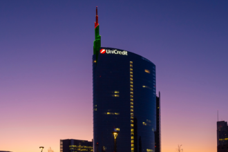 unicredit bank amendata cu 12 000 de euro pentru divulgarea datelor unor clienti 6a1f1d3ee69cb