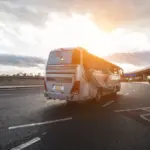 60 de elevi romani lasati fara acte bani si bagaje in timpul unei calatorii in franta hotii le au spart autocarul la nisa 6a6720a9271da