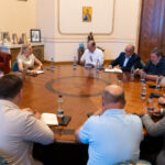 aur incheie un acord de consultare si dialog cu principalele confederatii sindicale pentru corectarea legii salarizarii unitare 6a5889311d2cc