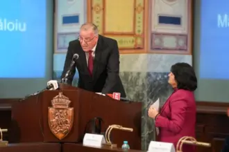 caracatita de la asociatia nr 12 brazda din craiova delapidari iertate de viceprimarul paloiu contracte cu dedicatie si protectia politica a banului public 6a60d41e7834d