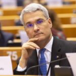 cum a ajuns borfasul dragos pislaru sa primeasca vila de la raapps dupa ce i au disparut din declaratia de avere doua case din bucuresti vila de lux la bruxelles 6a69b0e8664a3