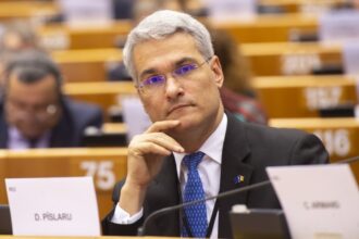 cum a ajuns borfasul dragos pislaru sa primeasca vila de la raapps dupa ce i au disparut din declaratia de avere doua case din bucuresti vila de lux la bruxelles 6a69b0e8664a3