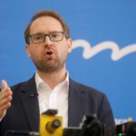 dominic fritz afirma ca soarta tarii nu depinde de legea salarizarii nu vine apocalipsa daca nu gasim un consens politic pentru o lege buna 6a6b98ca65060