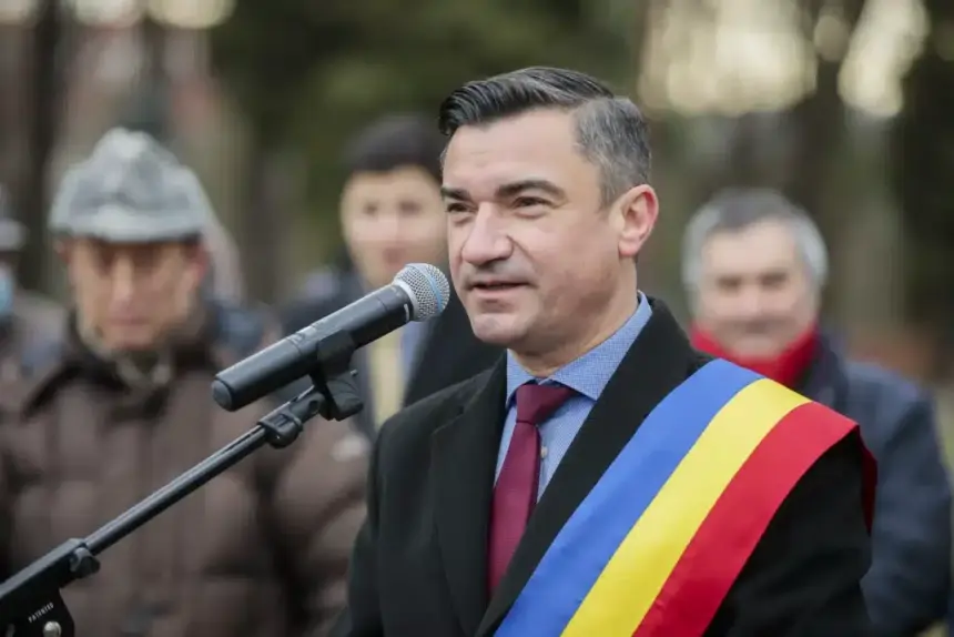 functionarii din primaria iasi au luat bonusuri de 200 000 de euro pentru proiectul esuat eco pubele 6a6646b2055ab