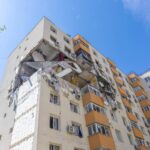 incep lucrarile de punere in siguranta pentru blocul din rahova cand vor putea locatarii sa intre in cladire pentru a recupera bunurile cc4805b1