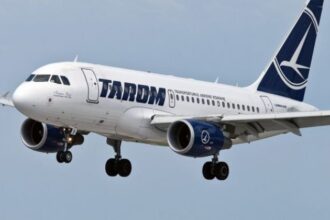 jaf la tarom fostul director acuza decizii care pot duce compania la faliment iar un fost pilot vorbeste despre disparitia unor sume uriase 6a67a640abd2a
