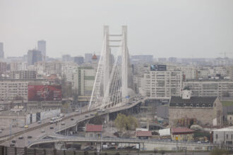 licitatia pentru executia lucrarilor de specialitate la pasajul basarab lansata de trustul de cladiri metropolitane contractul are o valoare de 70 de milioane de lei 6a4684efb2063