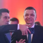 lui grindeanu ii sta bine in rolul de popa prostu mai baga o fisa cu nazare in speranta ca va obtine o majoritate 6a67b6a967bb3