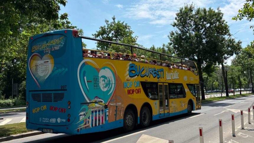 modificari de traseu pentru autobuzele bucharest city tour vor ajunge la catedrala nationala iar vinerea trec si pe calea victoriei 6a4e51d043e7e