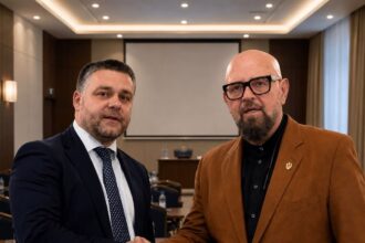 piedone si ciucu au incheiat un acord politic anuntul a fost facut de fostul primar al sectorului 5 6a61c60a9bd12
