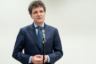presedintele nicusor dan n a mai desemnat de 29 de zile niciun candidat pentru functia de premier ce spun juristii si deciziile ccr 6a5f4f772d8a3
