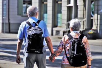 romania are cei mai putini pensionari din ue care continua sa lucreze insa peste jumatate dintre ei o fac din nevoie financiara 6a49fb605f014