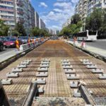 se monteaza sina de tramvai pe ultimii 50 de metri ai santierului de pe bulevardul chisinau club feroviar 6a5737edc7c41