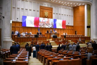 sesiune extraordinara in parlament deputatii voteaza proiecte legate de pnrr si acordul safe 6a698e1f5bd1e