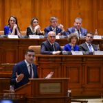 sondaj curs aur conduce cu 34 scorurile psd pnl si usr opt din zece romani spun ca tara merge intr o directie gresita 6a661f3ede192