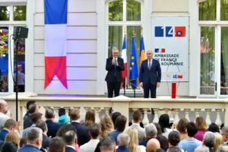tot statul paralel la receptia ambasadei frantei romania incolonata la ordin 6a57b89876ea0