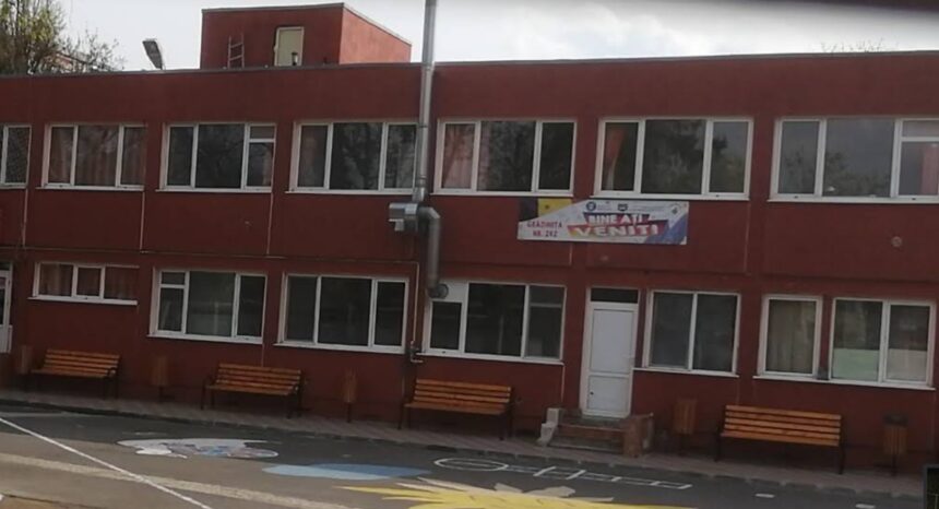 un proiect nerealizat opt ani s a scumpit de patru ori reabilitarea gradinitei 242 revine pe masa consiliului local al sectorului 5 6a58512ee635e