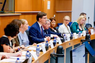 victor negrescu cere investitii mai mari in sanatate sanatatea este una dintre cele mai importante investitii pentru viitorul europei 6a574f2234ff1