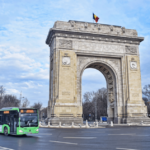 35 de intersectii din capitala au ramas fara semaforizare politistii dirijeaza traficul rutier update instalatiile de semaforizare remediate 6a8cbe63c439b