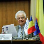 consilierul guvernatorului bnr eugen radulescu decizia initiala a fitch a fost de retrogradare ne au mai pasuit cateva luni 6a6ef26459754
