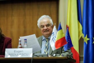 consilierul guvernatorului bnr eugen radulescu decizia initiala a fitch a fost de retrogradare ne au mai pasuit cateva luni 6a6ef26459754