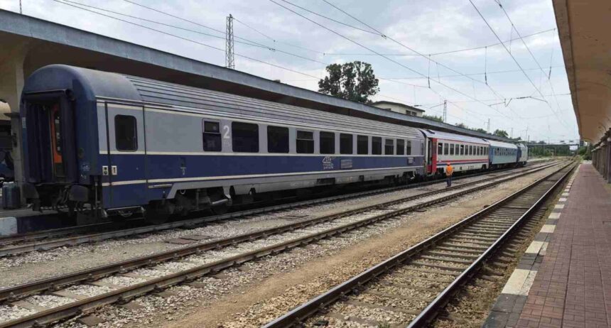 la varna cu trenul 9 ore de calatorie din care 2 ore doar de la bucuresti la giurgiu ce avantaje ar fi totusi club feroviar 6a8d753f59bff
