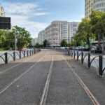 linia de tramvai de pe bulevardul chisinau finalizata echipele de muncitori se ocupa de firul de contact si de statii 6a7ed89c4e5d5