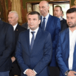 noi vrem asfalt protest al locuitorilor din mai multe localitati din caras severin spun ca s au saturat de drumul cu gropi 6a8be47419266