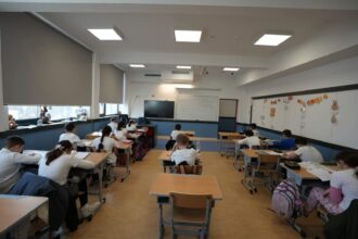 programul scoala dupa scoala continua in sectorul 3 insa accesul este conditionat ce criterii impune primaria 6a8ae04e5dc42