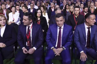 psd intre fumigenele despre guvernare si butoiul cu pulbere pe care sta 6a7ecce3df344