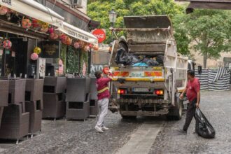 se schimba regulile in centrul vechi ce obligatii vor avea operatorii economici si terasele in privinta colectarii deseurilor si a curateniei 6a7f1ef2b5203