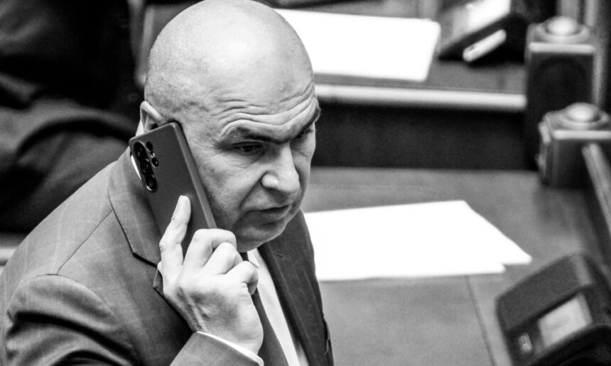 tradare nationala sefii pnl si usr de la bruxelles vor sa ne taie sute de milioane din pnrr la ordinul lui bolojan 6a8d4d442ce63