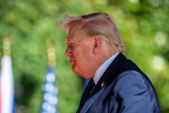 trump anunta intentia de a schimba numele unui lac celebru de la granita sua canada oricum nu vom mai face afaceri cu ei 6a8d855ee73ff