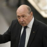 ultimul clopotel suna pentru banii din pnrr traian basescu cine crede ca pislaru se duce la bruxelles si modifica parametrii e copil 6a875c052887b