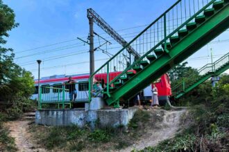 un automotor al unui privat a luat foc la iesirea din capitala si a intarziat un tren cfr calatori club feroviar 6a85e09dc21e5