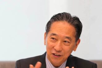 video ambasadorul japoniei in romania katae takashi nadia comaneci este numele care le vine japonezilor in minte cand se gandesc la romania 6a8a8dff66c21