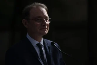 lista guvernului luca niculescu se poarta ultimele negocieri si totul este in dinamica dar s a gasit o majoritate parlamentara 6acf7038a5afd
