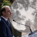 luca niculescu depune astazi programul de guvernare si lista ministrilor psd intra la guvernare iar pnl si udmr promit sa sustina executivul 6ad05d55560e9