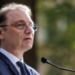 modificari de ultima ora in guvernul luca niculescu scolile si liceele ajung pe mana psd ai ul merge la ministerul lui zamfir 6ad0cda7b7ffd